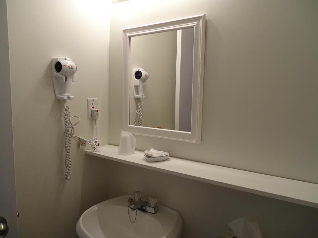 Hotel-Motel Baie-Ste-Catherine Εξωτερικό φωτογραφία